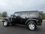 2016 Jeep Wrangler - Preview 3