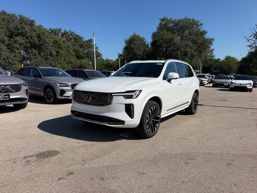2026 Volvo XC90 - Image 1
