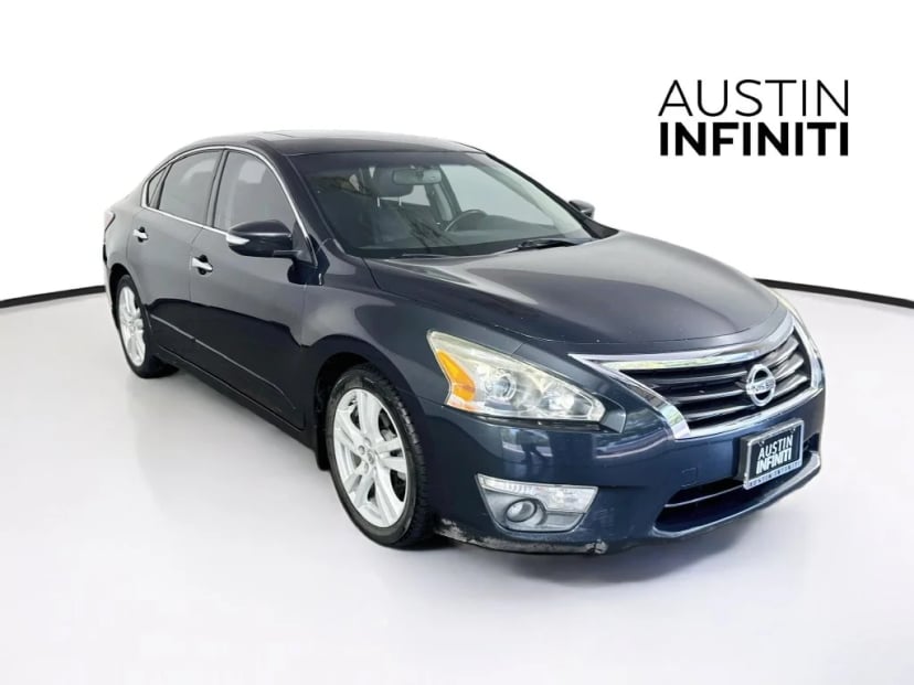 2015 Nissan Altima - Image 1