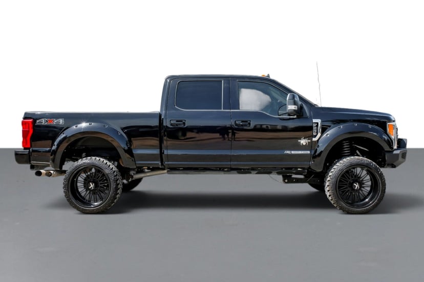 2019 Ford F-250 - Image 2