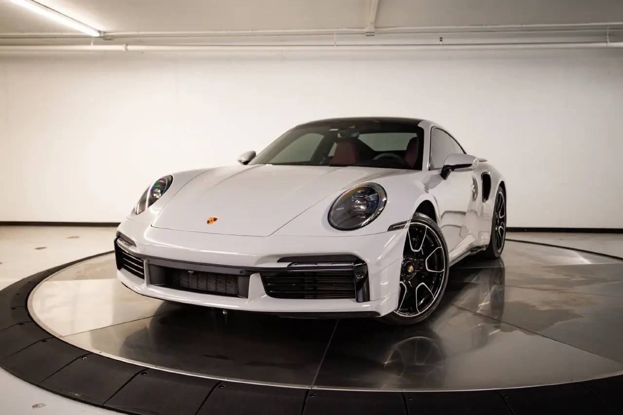 2022 Porsche 911 - Image 1
