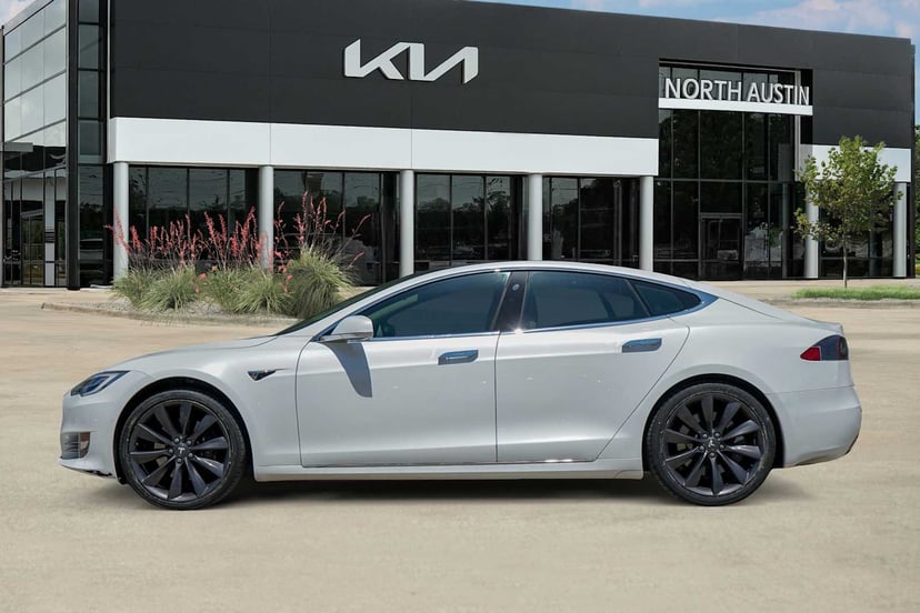 2017 Tesla Model S - Image 2