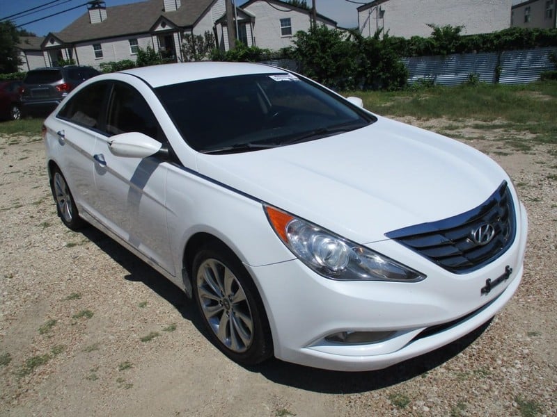 2013 Hyundai Sonata - Image 1