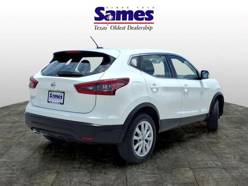 2021 Nissan Rogue Sport - Image 2