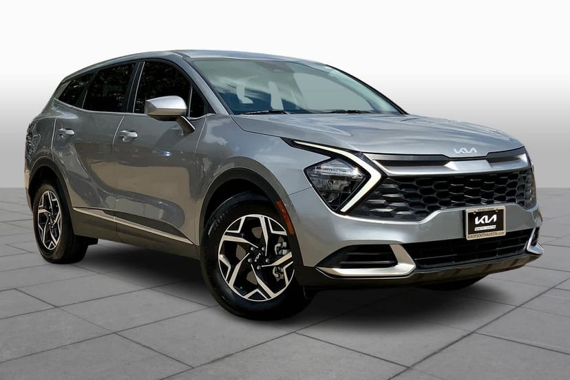 2023 Kia Sportage - Image 3