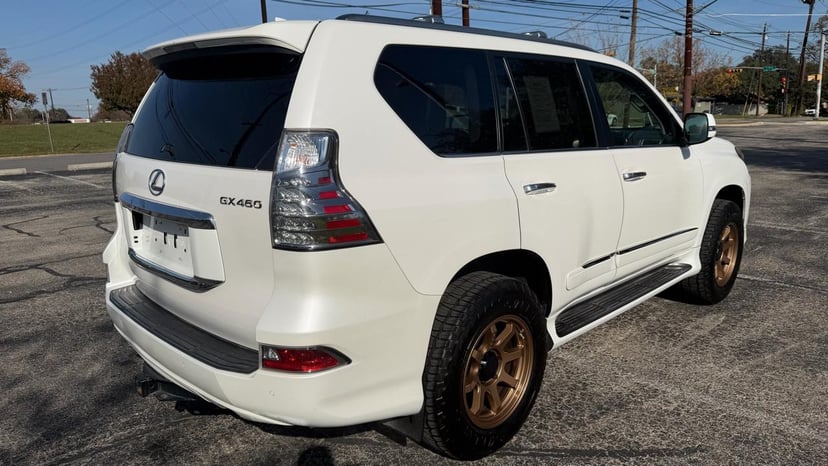 2017 Lexus GX - Image 3