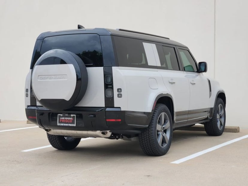 2026 Land Rover Defender - Image 3