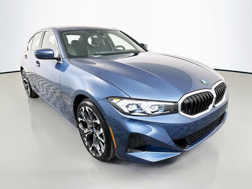 2026 BMW 3 Series 330i 4D Sedan Arctic Race Blue metallic - Image 3