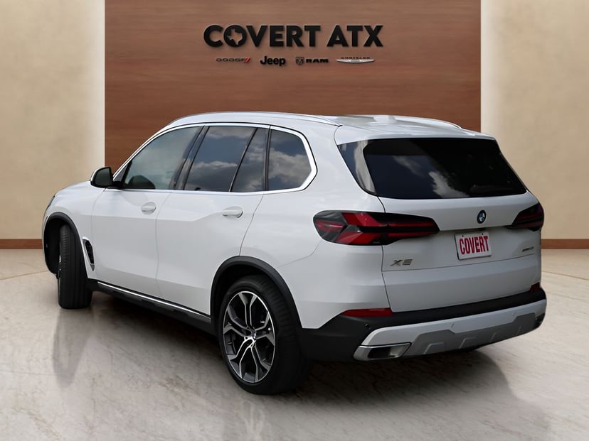 2025 BMW X5 - Image 3