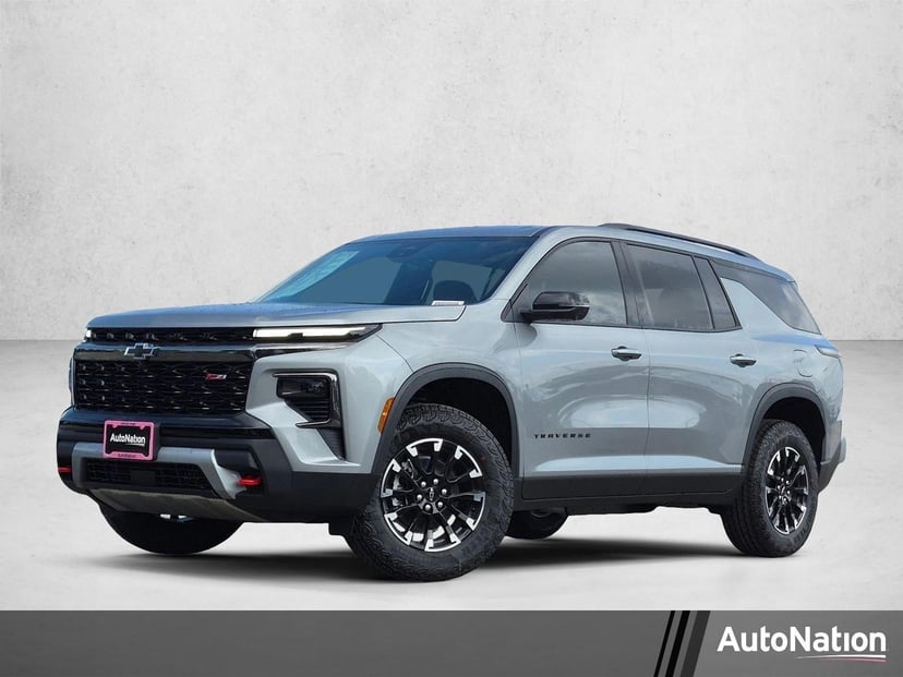 2026 Chevrolet Traverse - Image 2