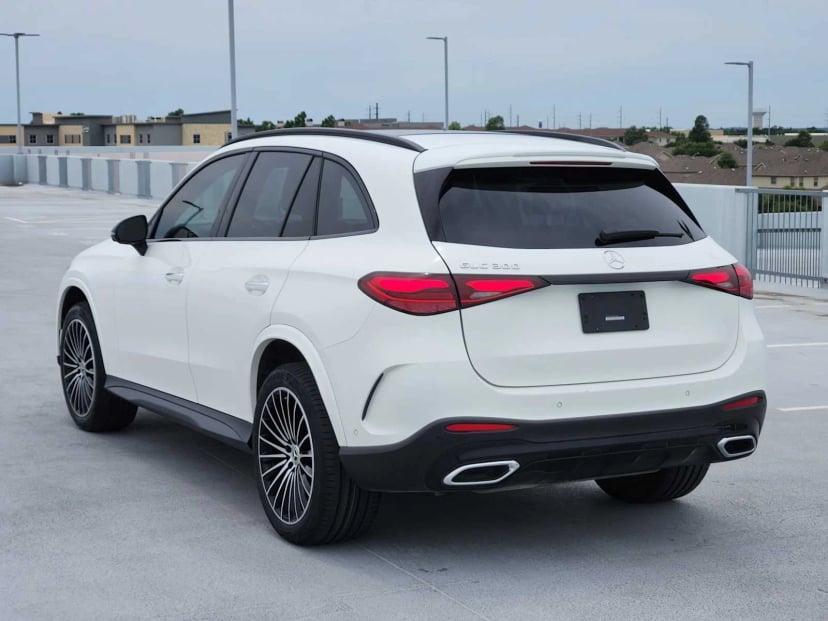 2025 Mercedes-Benz GLC-Class - Image 3