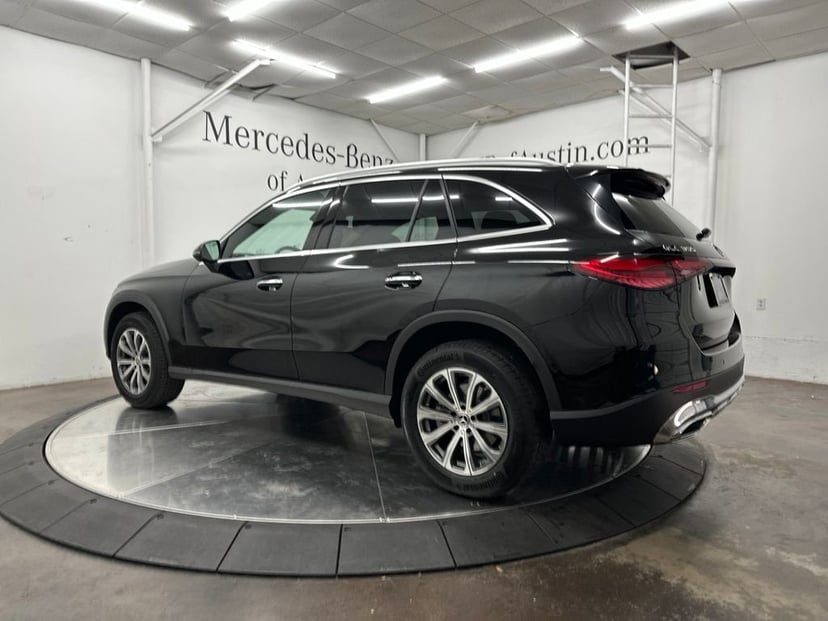 2026 Mercedes-Benz GLC - Image 3