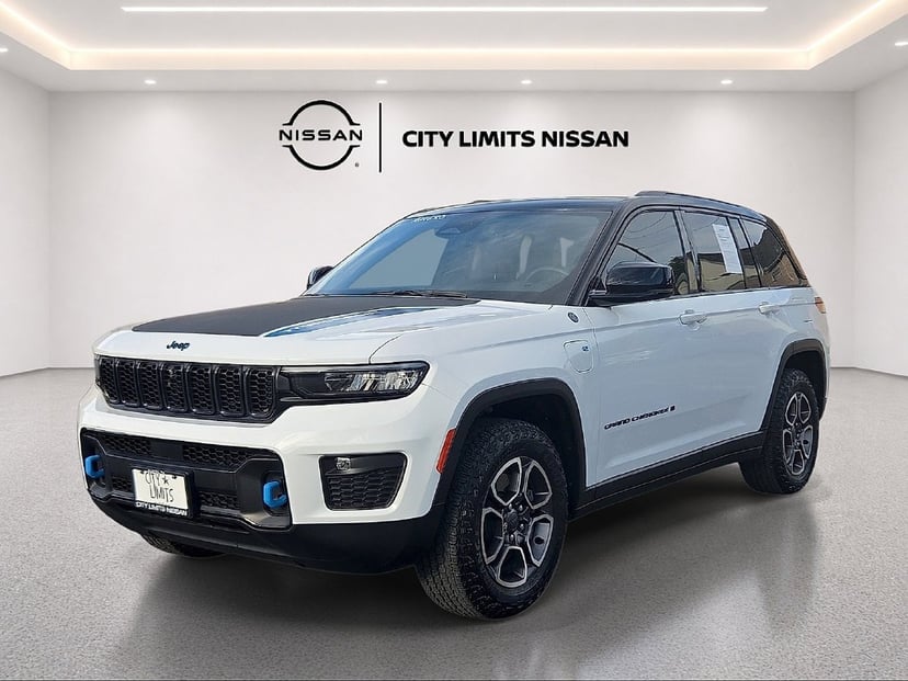 2023 Jeep Grand Cherokee - Image 1