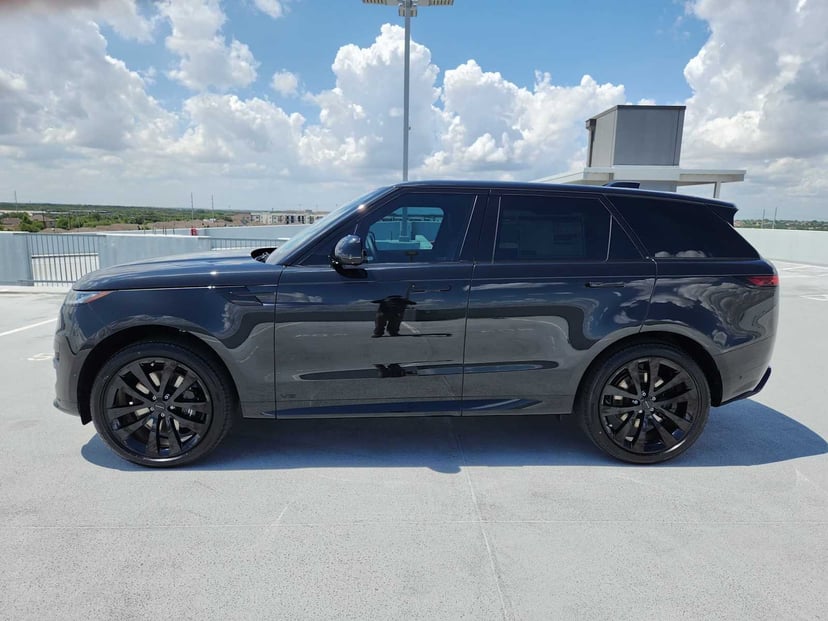 2026 Land Rover Range Rover Sport - Image 2