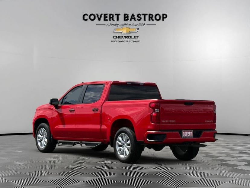 2025 Chevrolet Silverado 1500 - Image 3
