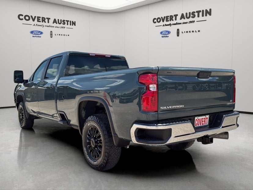 2025 Chevrolet Silverado HD - Image 3