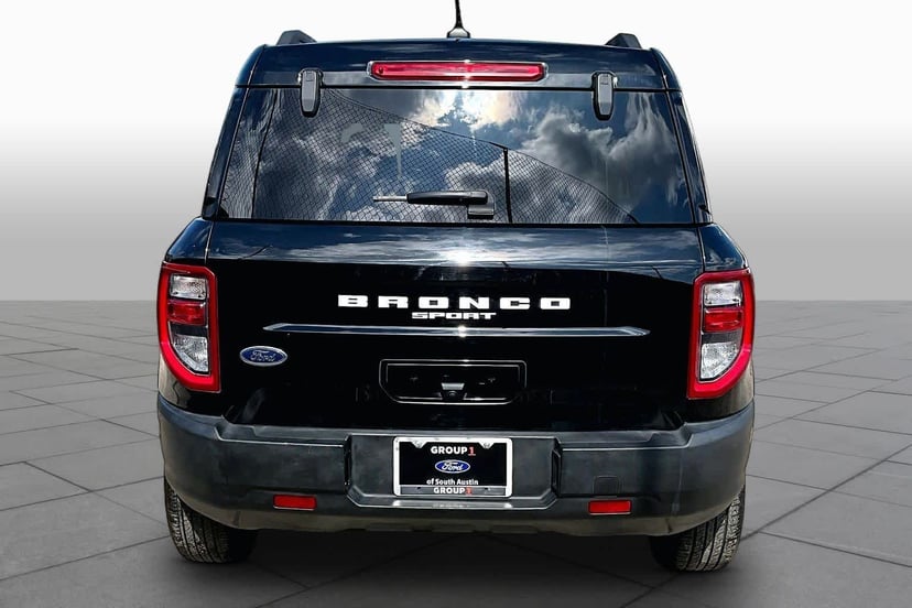 2021 Ford Bronco - Image 3