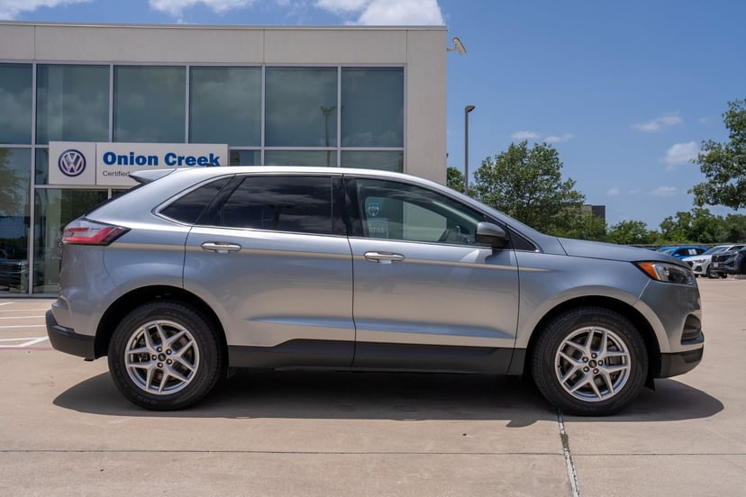 2024 Ford Edge - Image 2