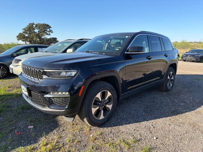 2024 Jeep Grand Cherokee - Image 1