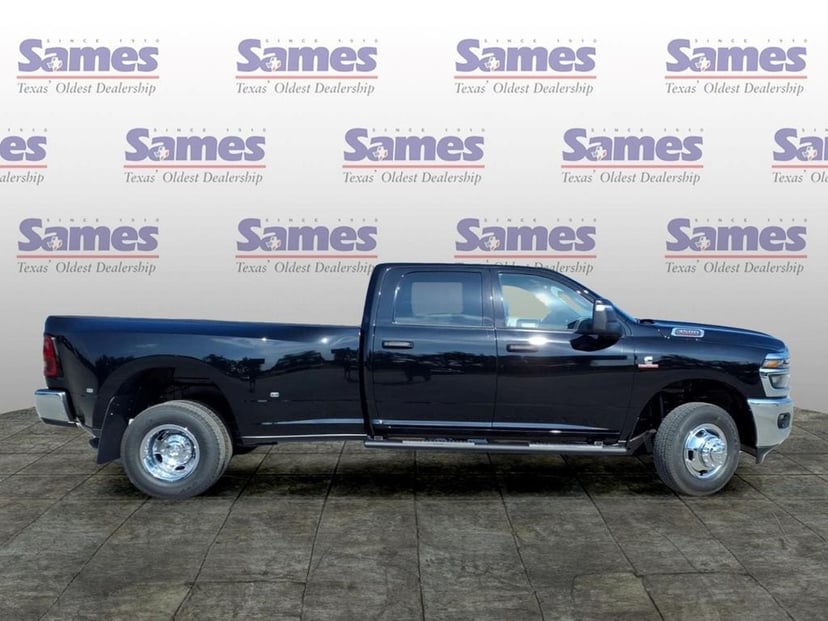 2026 Ram 3500 - Image 2