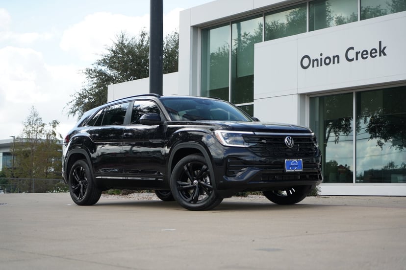 2026 Volkswagen Atlas Cross Sport - Image 1