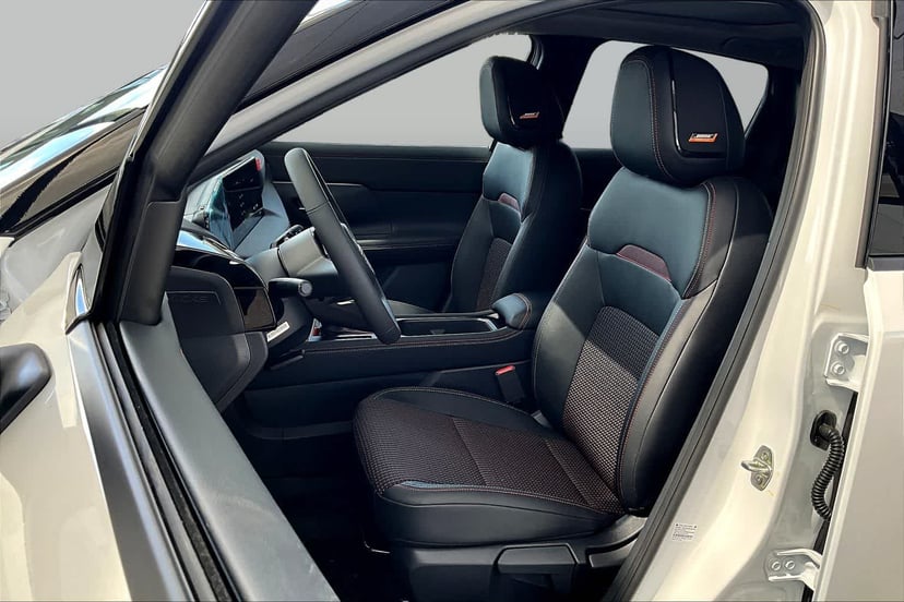 2026 Nissan Kicks MPV - Image 2
