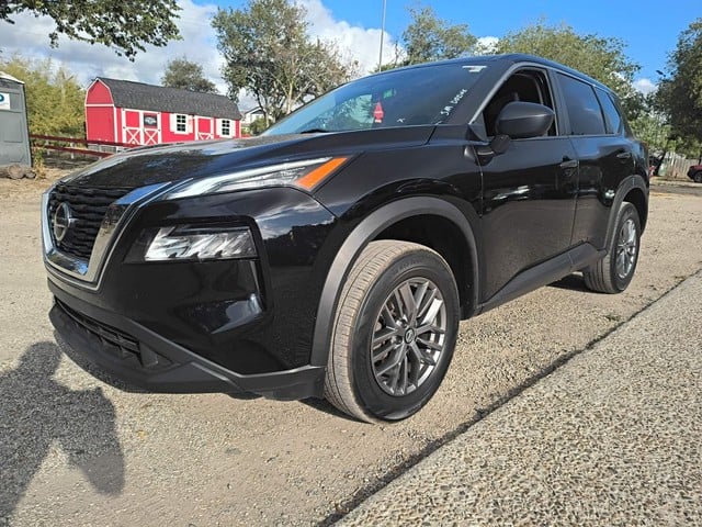 2021 Nissan Rogue - Image 1