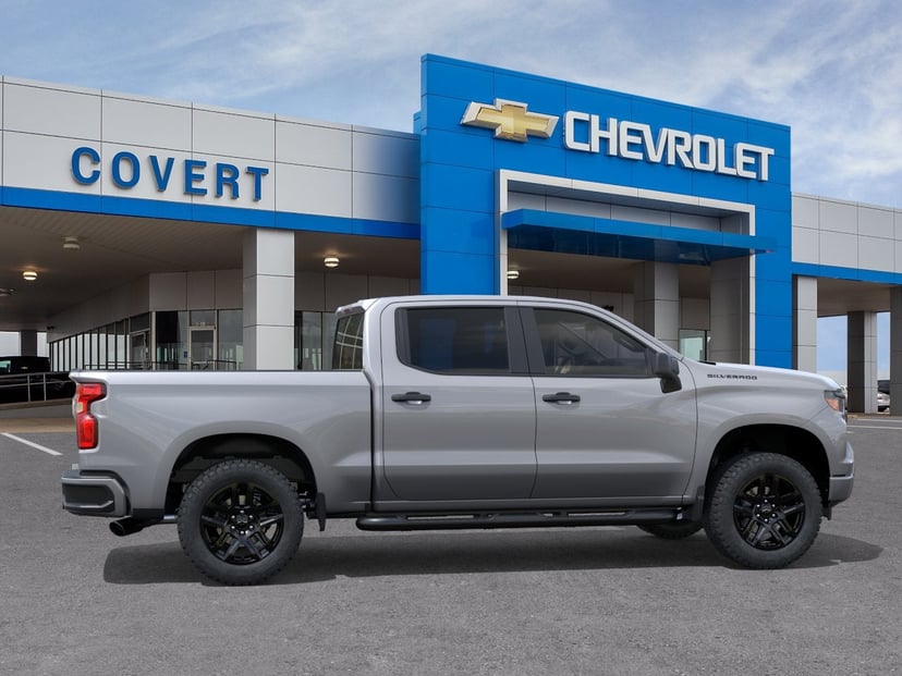 2026 Chevrolet Silverado 1500 - Image 2
