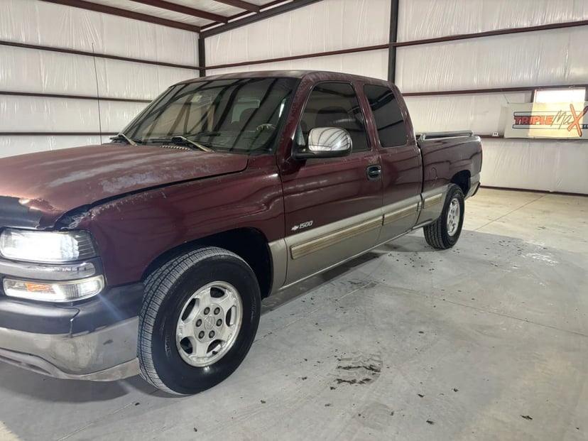 2002 Chevrolet Silverado 1500 - Image 1
