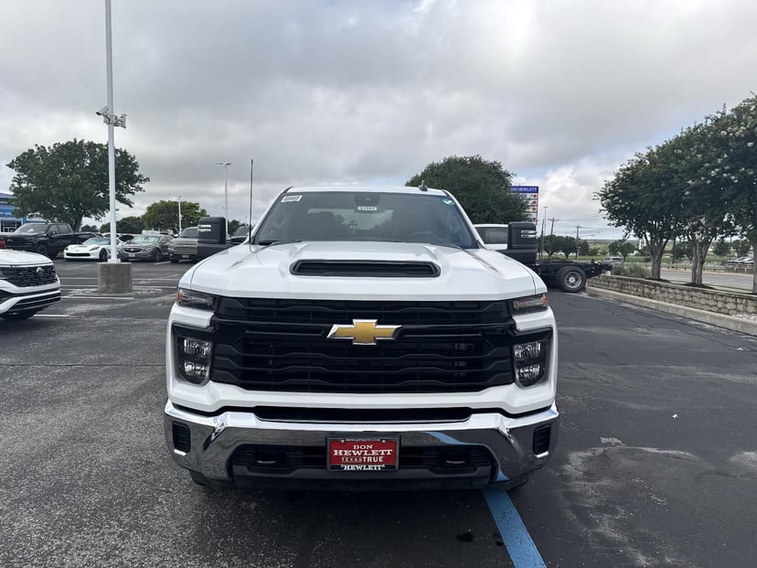 2026 Chevrolet Silverado 2500 HD - Image 3
