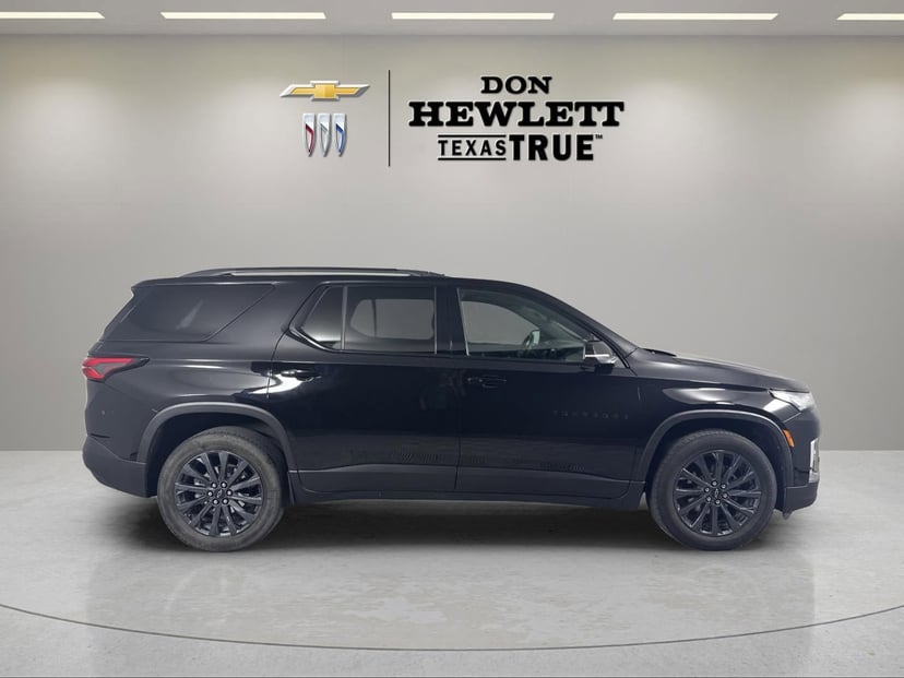 2023 Chevrolet Traverse - Image 1
