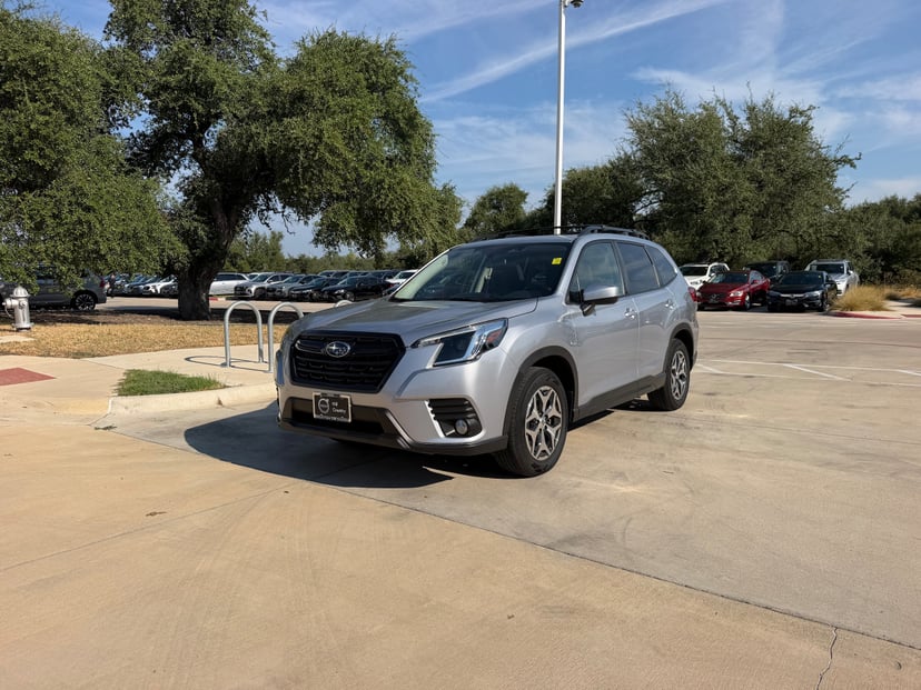 2022 Subaru Forester - Image 1
