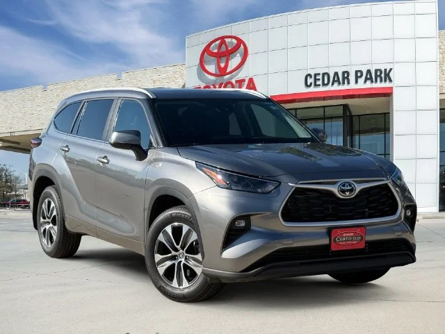 2026 Toyota Highlander - Image 1