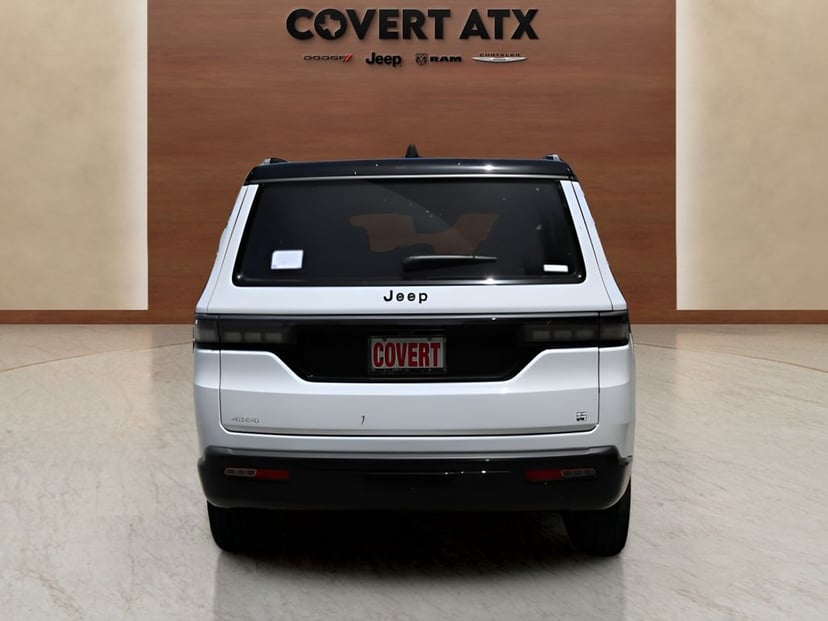 2026 Jeep Grand Wagoneer - Image 3