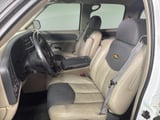 2002 Chevrolet Avalanche - Preview 8