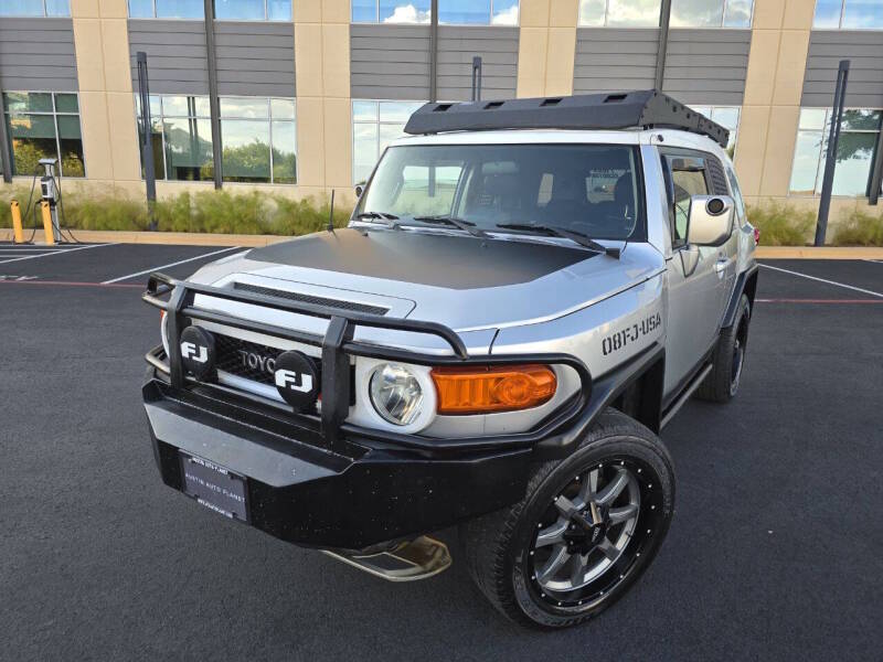 2007 Toyota FJ Cruiser - Image 1
