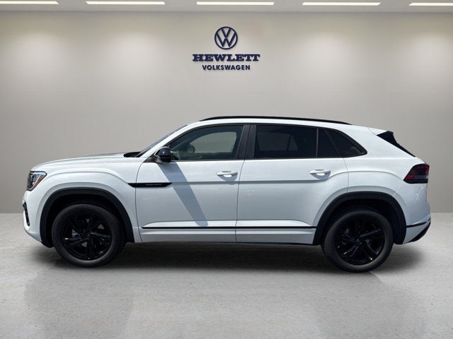 2026 Volkswagen Atlas Cross Sport - Image 2