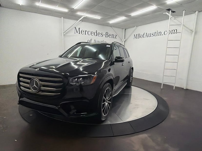 2026 Mercedes-Benz GLS - Image 3