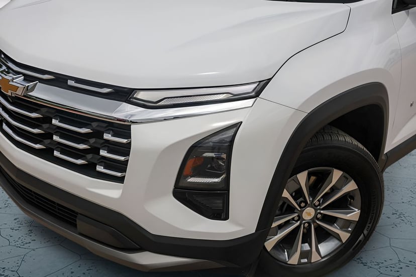 2026 Chevrolet Equinox - Image 3