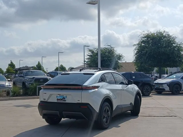 2026 Toyota C-HR - Image 3