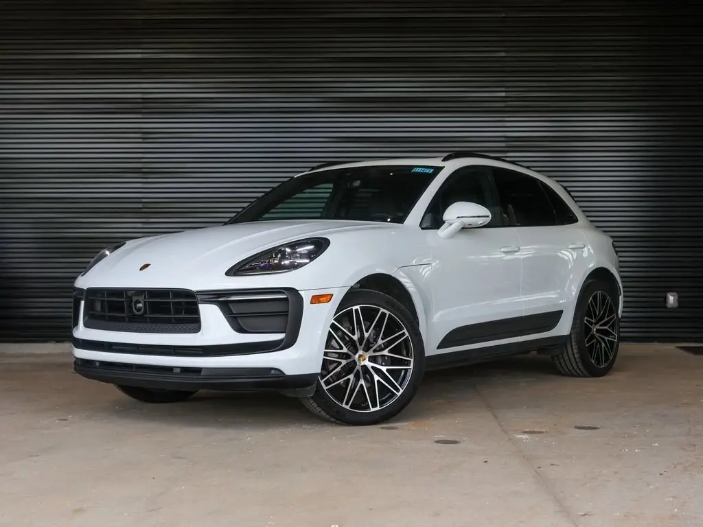 2026 Porsche Macan - Image 1