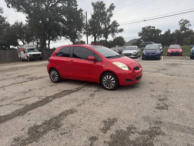 2010 Toyota Yaris-IA - Image 1