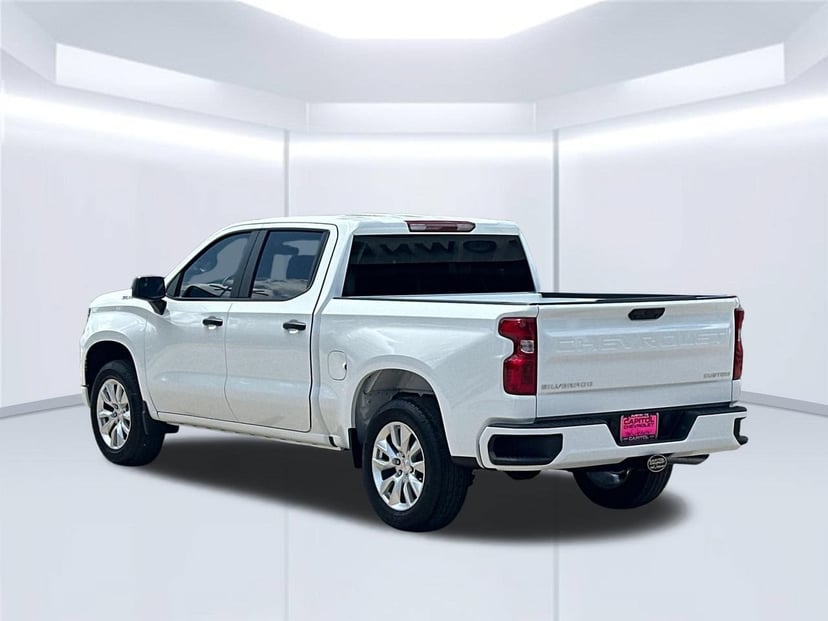 2026 Chevrolet Silverado 1500 - Image 2