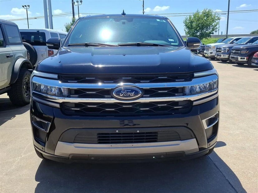 2024 Ford Expedition MAX - Image 3
