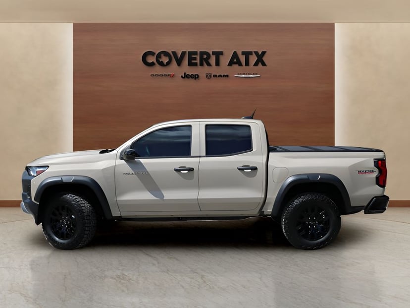 2024 Chevrolet Colorado - Image 2