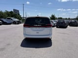 2024 Chrysler Pacifica - Preview 4