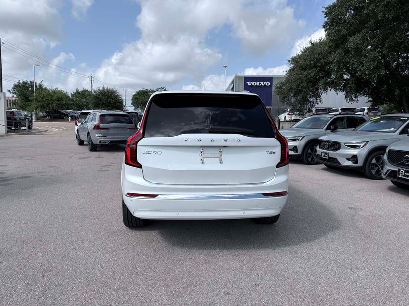 2026 Volvo XC90 - Image 2