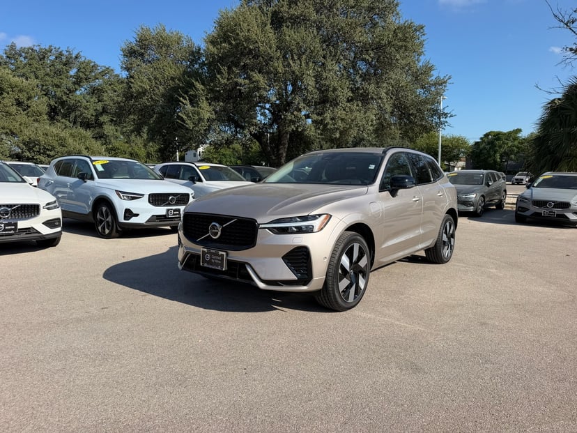 2024 Volvo XC60 - Image 1