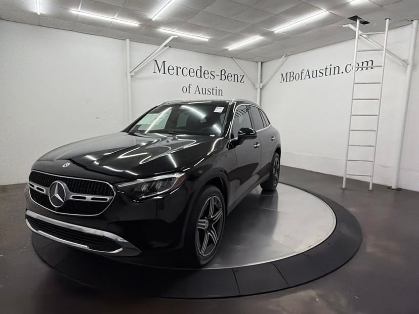 2027 Mercedes-Benz GLC - Image 1
