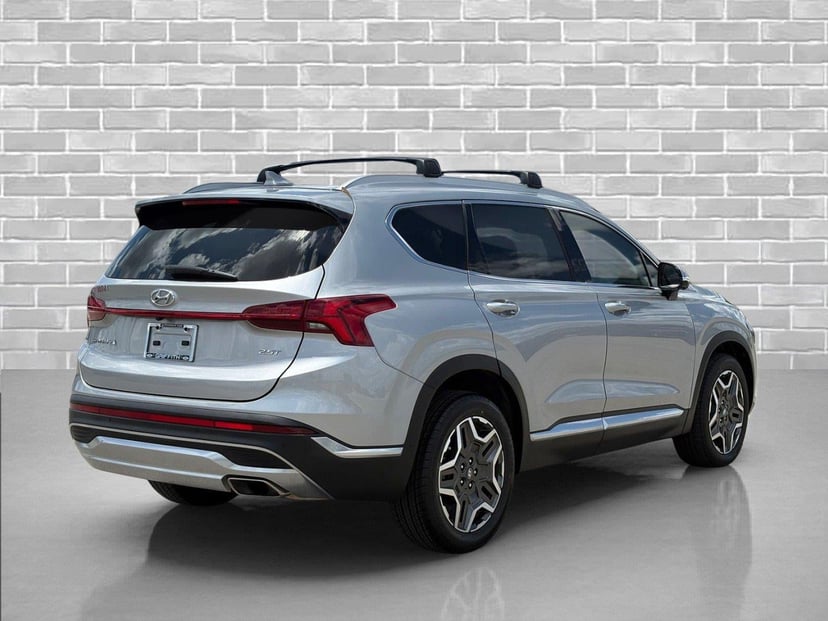 2023 Hyundai Santa Fe - Image 3